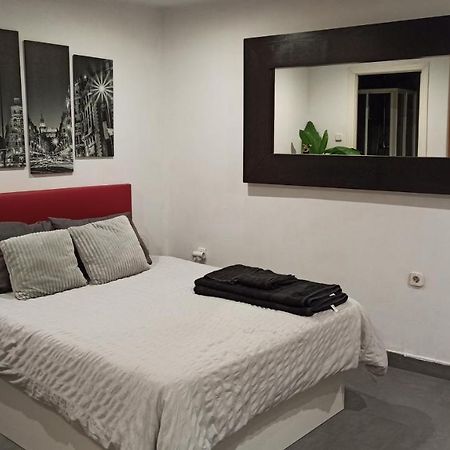 Apartmento En El Corazon De Malasana Мадрид Екстериор снимка