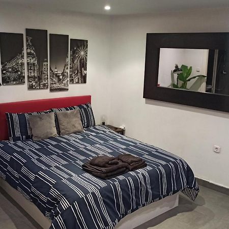 Apartmento En El Corazon De Malasana Мадрид Екстериор снимка