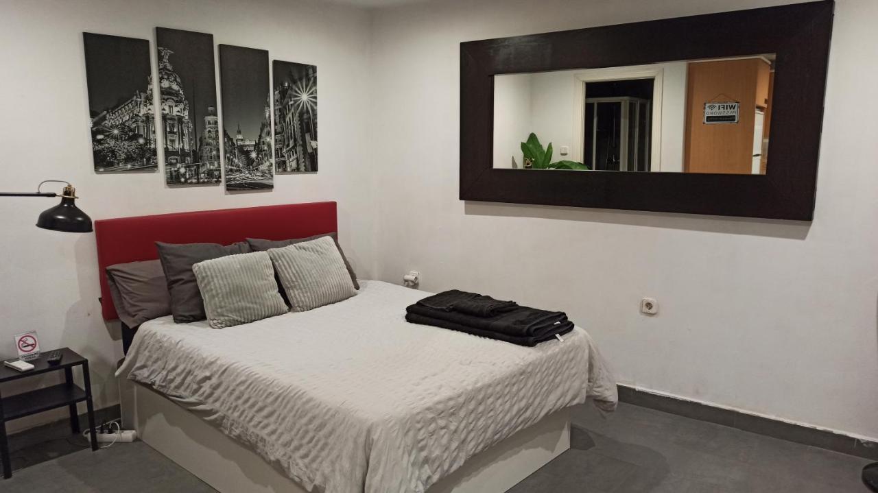 Apartmento En El Corazon De Malasana Мадрид Екстериор снимка